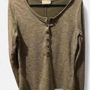 Universal Thread Green Ribbed Long Sleeve Henley Top